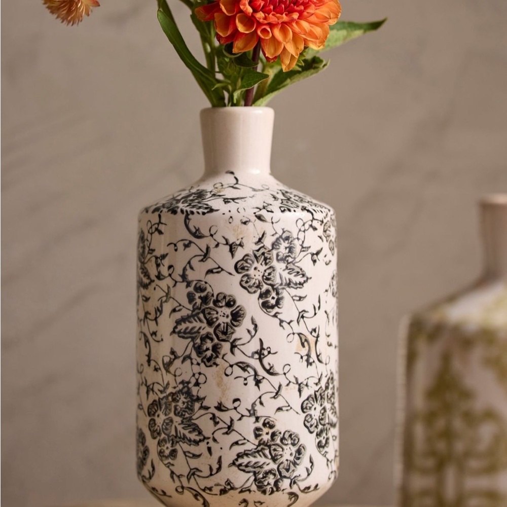 NWT Terrain Floral Black and White Ceramic Vase